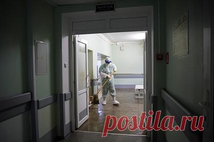 Проценко признал отсутствие эффективных препаратов от COVID-19. Главврач больницы №40 в Коммунарке Денис Проценко признал, что целенаправленный противовирусный препарат, подавляющий распространение COVID-19, отсутствует. «Целенаправленного противовирусного лечения, препарата эффективного, который бы подавлял распространение вируса, нет. Лечение меняется», — сказал он.