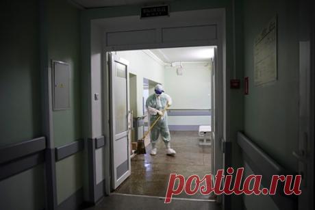 Проценко признал отсутствие эффективных препаратов от COVID-19. Главврач больницы №40 в Коммунарке Денис Проценко признал, что целенаправленный противовирусный препарат, подавляющий распространение COVID-19, отсутствует. «Целенаправленного противовирусного лечения, препарата эффективного, который бы подавлял распространение вируса, нет. Лечение меняется», — сказал он.