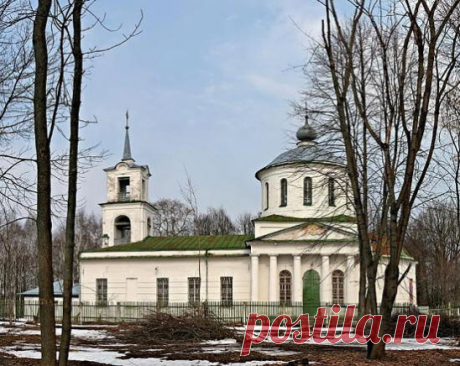 Зубцов - Успения Пресвятой Богородицы (Собор) церковь

 Построена в 1801 г.
Закрыта в 30-е гг.
Вновь открыта в 1944 г.
Чтимые святыни: иконы праведной Марии Магдалины, благоверного князя Александра Невского
Церковь Успения Богоматери единственный в г. Зубцове действующий православный храм. В 1692 году Зубцовский дворянин Цызырев Максим построил деревянную церковь. В 1801 году было построено каменное здание, сохранившееся до настоящего времени. На его возведение императрица...