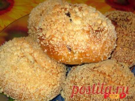 Булки с изюмом и конфеткой - Кулинарные рецепты на Food.ua