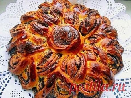 НЕОБЫКНОВЕННО КРАСИВЫЙ И ВКУСНЫЙ пирог с маковой начинкой.