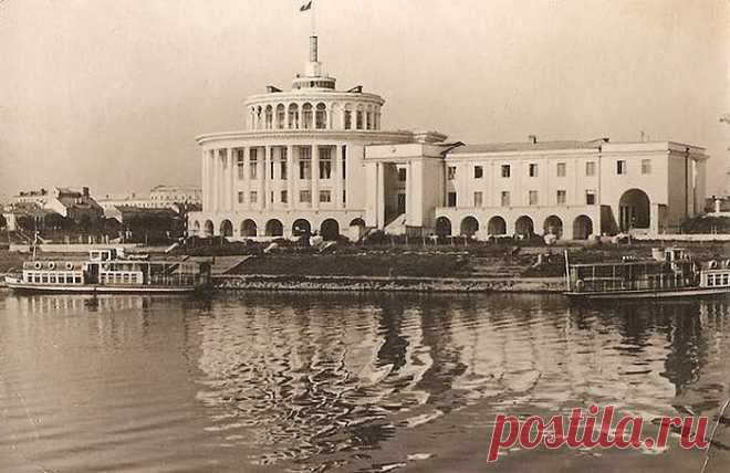 Калинин. Речной вокзал. Начало 1960-х годов