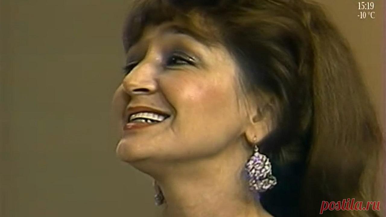 Венера Ганиева - Кояшларын белэн кил син мина
Венера Ганиева - Кояшларың белән кил син миңа
Алмаз Монасыйпов көе, Роберт Әхмәтҗанов сүзләре