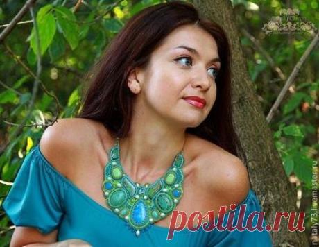 Купить колье "На лугах" - бирюзовый, салатово-голубой, весеннее настроение, весеннее украшение