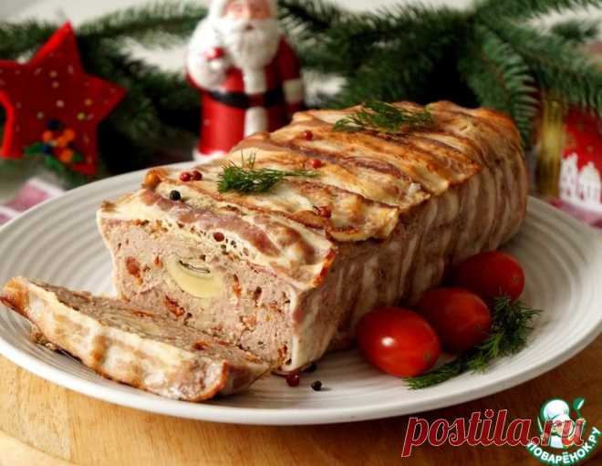 Мясной террин с грибами и томатами