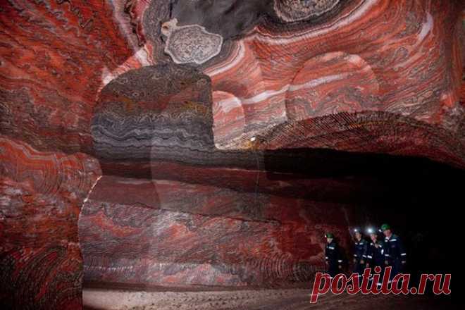 Планета Земля и Человек: Разноцветная соляная шахта. Пермский край