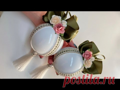 Бантики плюс кисточки. Елочные игрушки своими руками. - YouTube