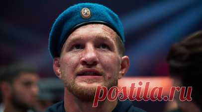 Непростое испытание: Минеев победил Штыркова решением судей в бою по правилам кикбоксинга. Владимир Минеев в бою по правилам кикбоксинга одержал победу над Иваном Штырковым единогласным решением судей. Первый раунд ушёл у соперников на разведку, а во втором Волжанин смотрелся предпочтительнее. Однако в заключительном Уральский Халк не позволил себя нокаутировать и даже нанёс оппоненту рассечение. А сразу после финального гонга президент лиги AMC Fight Nights Камил Гаджиев объявил о проведении…