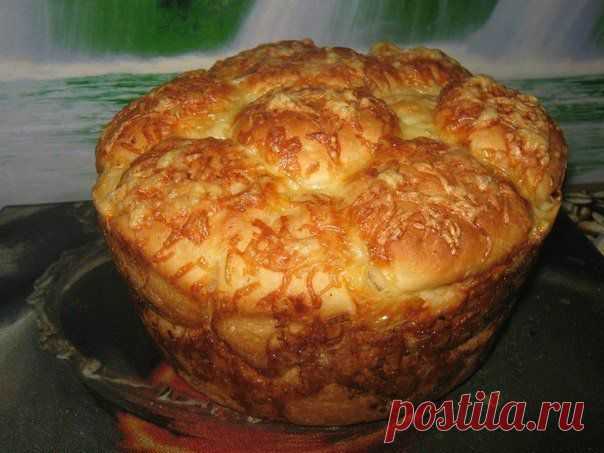 "Обезьяний хлеб" с сыром и чесноком