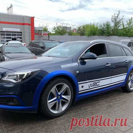 Сегодня в работе два Opel Insignia: обычная 220-сильная, и полноприводная 249-сильная с мотором SIDI и блоком управления Е39а.
Удаляем катализаторы, вваривая вставку для шумоподавления, на одной из машин перевариваем прогоревшую гофру. Вычитываем прошивки, вносим правки сообразно пожеланиям хозяев, прошиваем, диагностируем, отправляем на тест-драйв. Когда после тестовой поездки машина не возвращается, это обычно служит подтверждением качественной работы :)
#gmrepair #уфила...