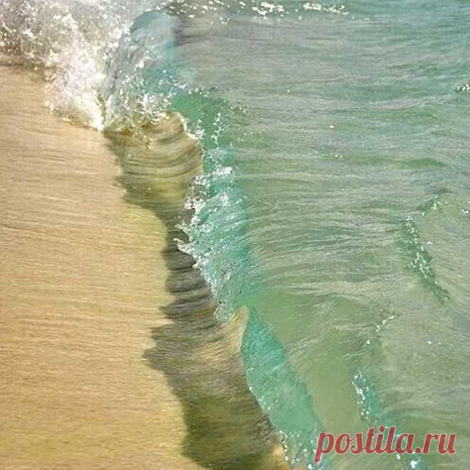 Благодарю Тебя Господи!🙏
.
Не забывай благодарить Бога. Он же не забывает будить тебя по утрам.
С каждым годом прекрасней закаты... С каждым годом дороже рассветы...
Побольше вам хороших новостей. Улыбок самых искренних и ясных. Душевных слов, отзывчивых людей. И ощущений светлых и прекрасных!

Спасибо за каждый прожитый день.