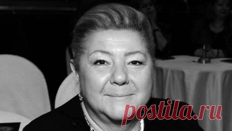 Названа причина смерти режиссера КВН Светланы Масляковой. Режиссер программы "Клуб веселых и находчивых" (КВН) и супруга основателя и бессменного ведущего передачи Александра Маслякова Светлана ушла из жизни после продолжительной борьбы с болезнью. Об этом в беседе с РИА Новости заявил ...