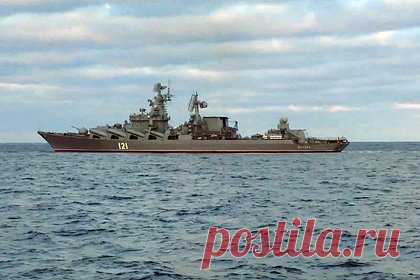 Раскрыта роль ВМФ России в СВО. Военно-морской флот России принимает активное участие в проведении специальной военной операции (СВО), поскольку обеспечивает безопасность в Черном море и решает задачи по нанесению ударов высокоточным оружием по объектам на Украине. Роль ВМФ в СВО в интервью «Красной звезде» раскрыл главком флота Николай Евменов.