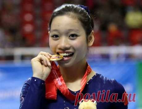 Вьетнамская гимнастка