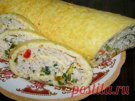 Сырно яичный рулет с куриным фаршем — рецепт