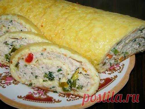 Сырно яичный рулет с куриным фаршем — рецепт