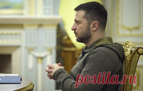 Зеленский подписал закон о нацменьшинствах. В документе отдельно прописан запрет "популяризации и пропаганды" России и действий ее государственных деятелей и органов, "которые создают позитивный образ"