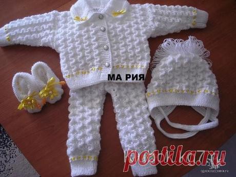 Белоснежная кофточка с красивым узором. Автор МА РИЯ (Германия) | Клубок