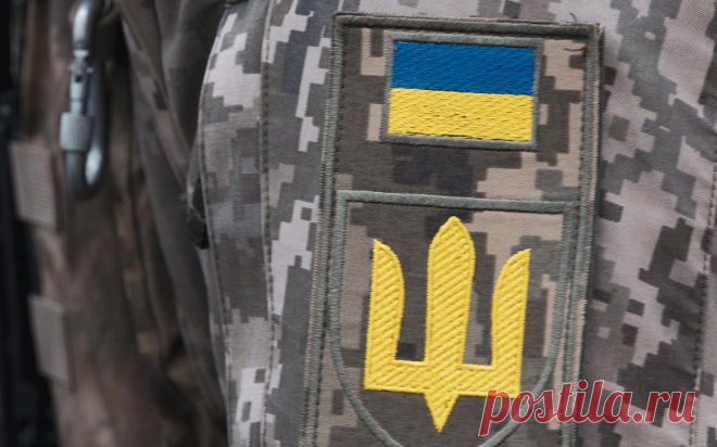 В киевском ТЦК полиция дубинками подавила бунт мобилизованных. Видео. Украинская полиция применила силу против мобилизованных в территориальном центре комплектования (ТЦК) в микрорайоне ДВРЗ в Киеве, сообщает украинское издание «Страна» и публикует видео из распределителя.