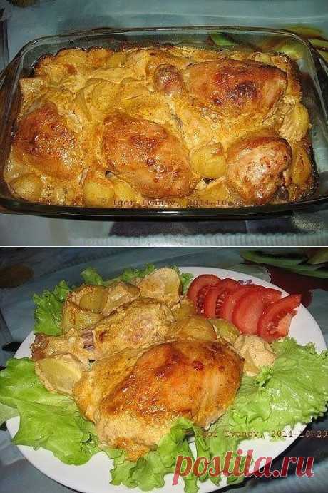 Вкусная курочка в маринаде вместе с картошкой в духовке.