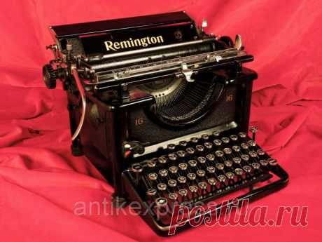 Старинная печатная машинка REMINGTON 16