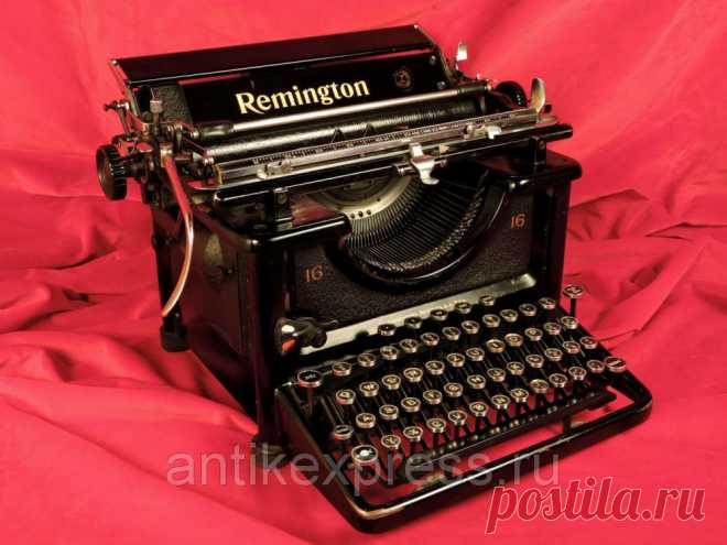 Старинная печатная машинка REMINGTON 16