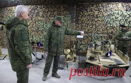 Белоусов проинспектировал группировку &quot;Восток&quot; в зоне СВО. Министр обороны заслушал доклады командования по текущей обстановке, характеру действий противника и выполнении российскими войсками боевых задач