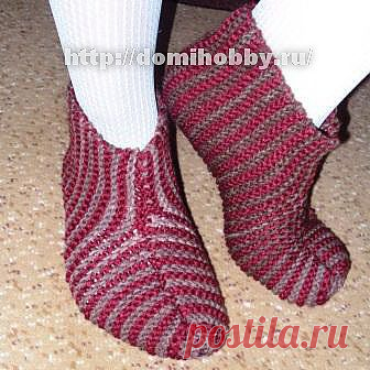 Самый простой способ вязания тапочек спицами