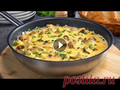 Быстрый и вкусный ЖУЛЬЕН С КУРИЦЕЙ И ГРИБАМИ НА СКОВОРОДЕ. Рецепт от Всегда Вкусно! Кто-то называет жюльен горячей закуской, кто-то подает его в качестве горячего блюда, неизменно одно, жюльен с курицей и грибами одно из самых популяр...