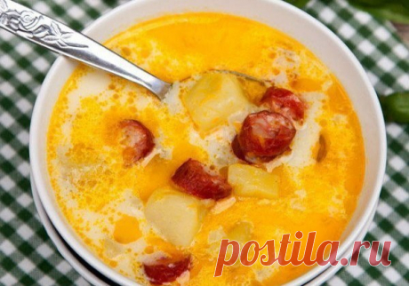 Суп с копчеными колбасками