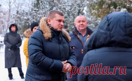 Получивший выговор от Аксенова мэр Евпатории подал в отставку. Глава региона критиковал градоначальника за срыв сроков благоустройства общественных и дворовых территорий, а также за проблемы с мусором, сквозь который «не видно даже трамвайные пути»