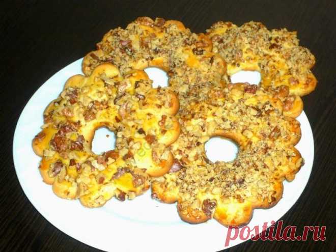 Рецепт Песочные колечки с ореховой посыпкой