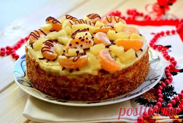 Медовый торт
 Такой торт без сомнений украсит ваш праздничный стол. Очень вкусный, нежный и ароматный медовик можно подать на десерт к чашечке чая. Гости останутся в восторге!