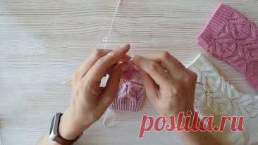 Ажурные носки спицами Схема с сайта Елены Аверчевой, первоисточник: (Внимание! Это схема для поворотного вязания: в изнаночных рядах накиды из предыдущего ряда автор провязывает изнаночными, а мы вяжем их лицевыми, поскольку у нас круговое вязание, а не поворотное) Ссылка на схему в телеграме: _____ Рида Зиннатуллина в v