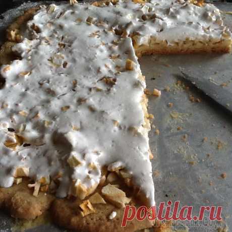 Яблочный пирог из песочного теста