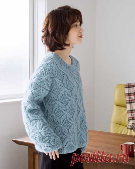 ГОЛУБОЙ ПУЛОВЕР...