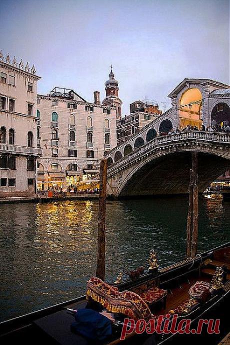 Rialto, Venice, Italy | Venise &amp; Burano