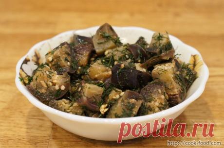 Легкие рецепты для вкуса жизни » Малосольные баклажаны с укропом и чесноком