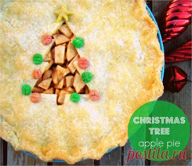 Family Feedbag: Christmas tree apple pie demo!