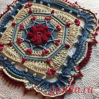 A Season of Change pattern by Lyn Coultas 
“A Season of Change“
