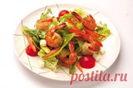 7 рецептов повседневных легких салатов с креветками / Простые рецепты