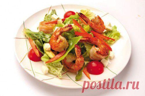 7 рецептов повседневных легких салатов с креветками / Простые рецепты