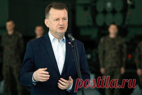 Польша выступила против передачи вопросов обороны «вымышленной армии» ЕС. Польша будет против передачи вопросов обороны «вымышленной армии» Европейского союза (ЕС). В этом министра обороны США Ллойда Остина заверил глава Минобороны Польши Мариуш Блащак на встрече в Жешуве. Он отметил, что какое-либо соперничество между ЕС и НАТО, если речь идет о безопасности, — это очень плохо.