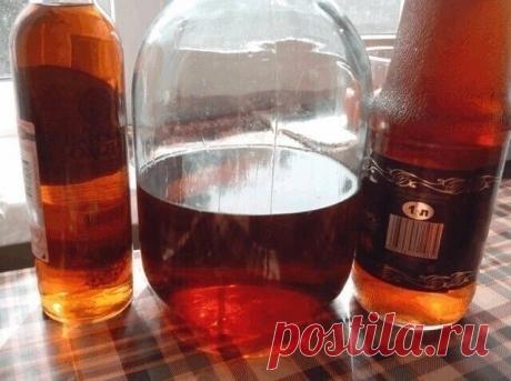 Домашний коньяк 🤗🏻
Ингредиенты:
Водка — 3 л
Чернослив — 6 шт.
Гвоздика — 10 шт.
Сахар — 100 г
Сухая заварка чая — 2 ст. л.
Ванилин — 1 пакетик