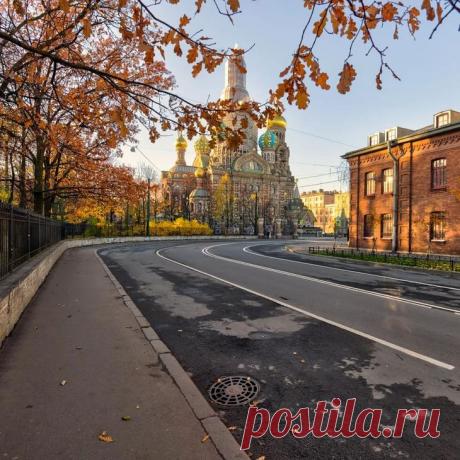 Санкт-Петербург и его окрестности на фотографиях Эдуарда Гордеева