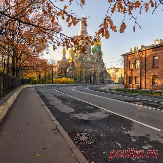 Санкт-Петербург и его окрестности на фотографиях Эдуарда Гордеева