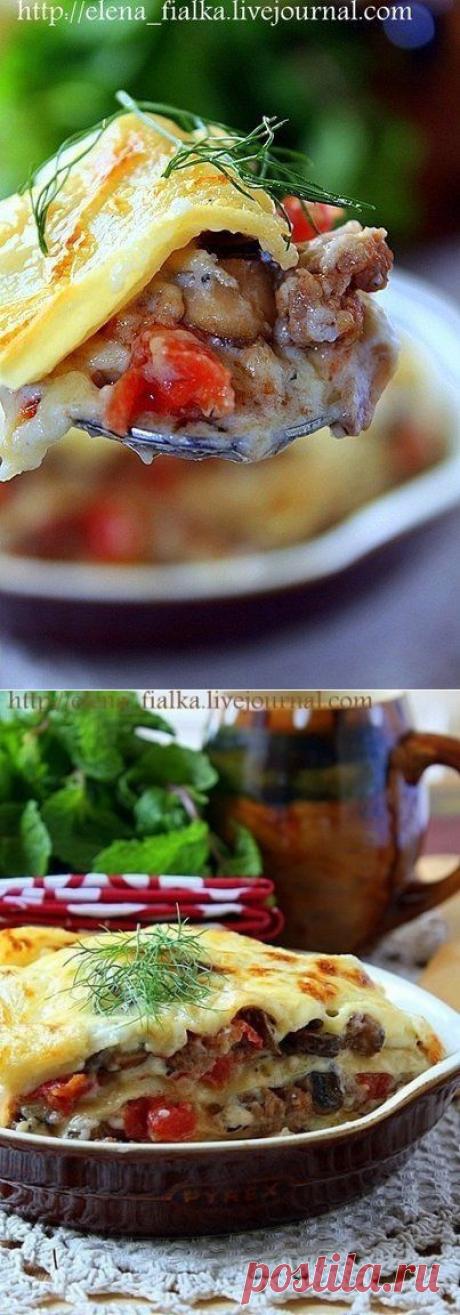 Cook it! - вкусные рецепты
Лазанья с мясом и грибами 

Ингредиенты:

- 250 гр говяжий фарш 
- 1 большая луковица 
- 250 гр грибы коричневые шампиньоны 
- 4 ст.л консервированных томатов(кубиком)

Специи для фарша: 
- сушеный чеснок 1 ч.л, 
- сушеный базилик,орегано,тимьян,соль по вкусу
- соус Бешамель

Другие ингредиенты:
- 6-8 листов лазаньи Barilla
- Сыр Гауда 80 гр 
- Тертый сыр пармезан 3 ст.л 
- растительное масло