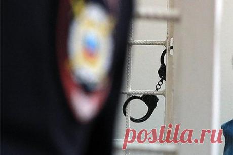 Главного госинспектора Ростехнадзора Карелии задержали за получение взятки. В Карелии задержали главного госинспектора Ростехнадзора за коррупцию. Фигурант вместе с гендиректором и инженером компании «ТД Промтехмаркет» согласился за вознаграждение дать разрешение на ввод в эксплуатацию электрической сети пеллетного цеха компании «Соломенский лесозавод».