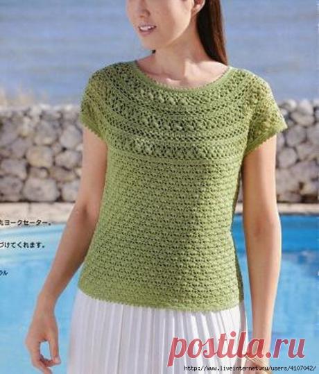 АЖУРНЫЙ ТОП С КРУГЛОЙ КОКЕТКОЙ.