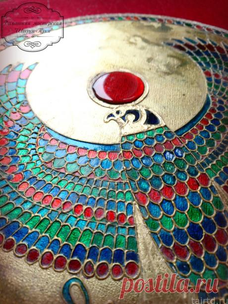 Ключница «Хорус». Стилизация под древний Египет. Работа с витражными красками.